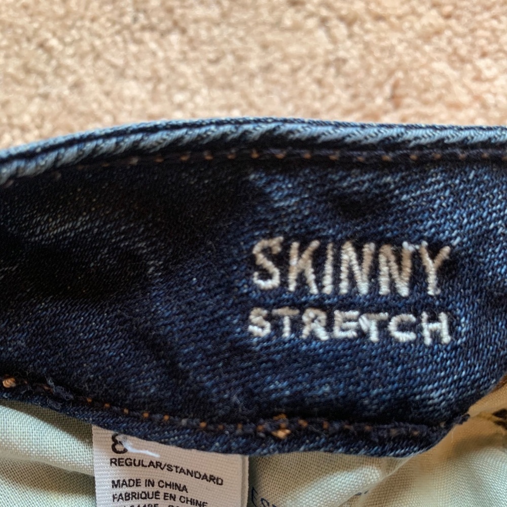 American Eagle Dark Wash Skinny Jeans - Picture 4 of 4
